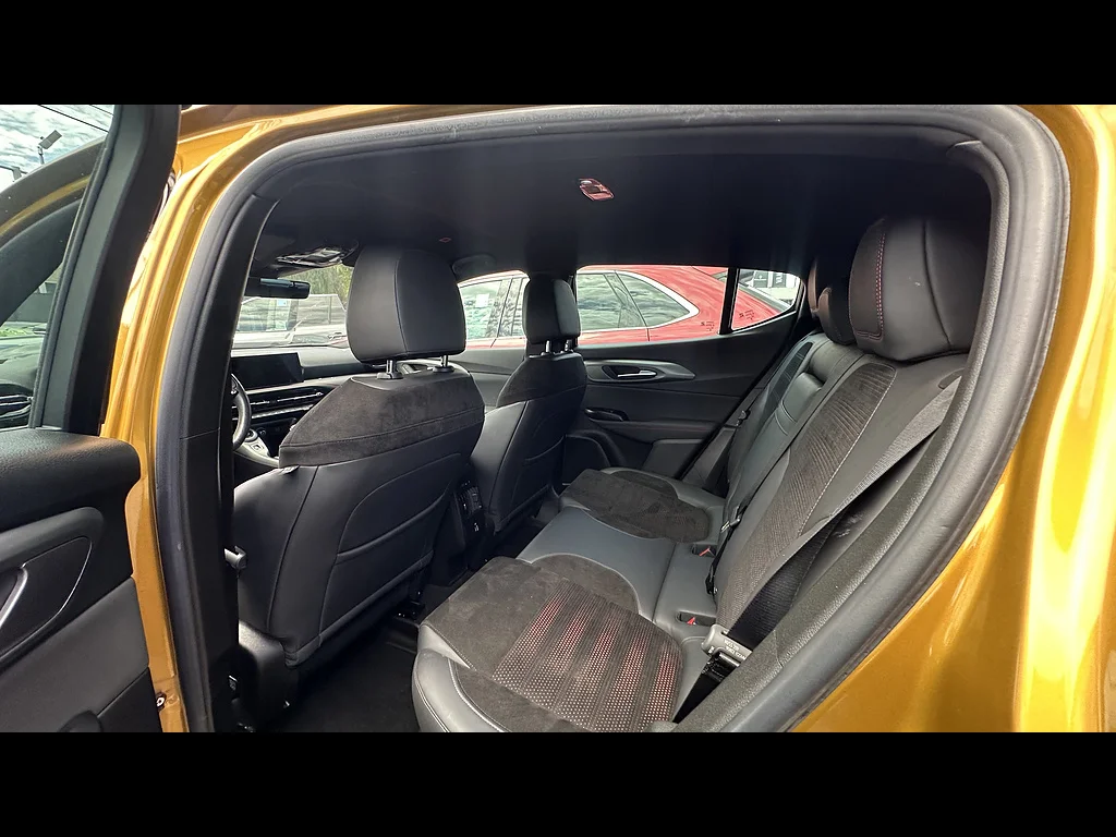 Used 2024 Acapulco Gold Dodge GT image 6