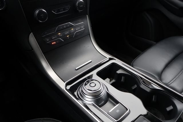 Used 2020 Red Ford SEL image 17