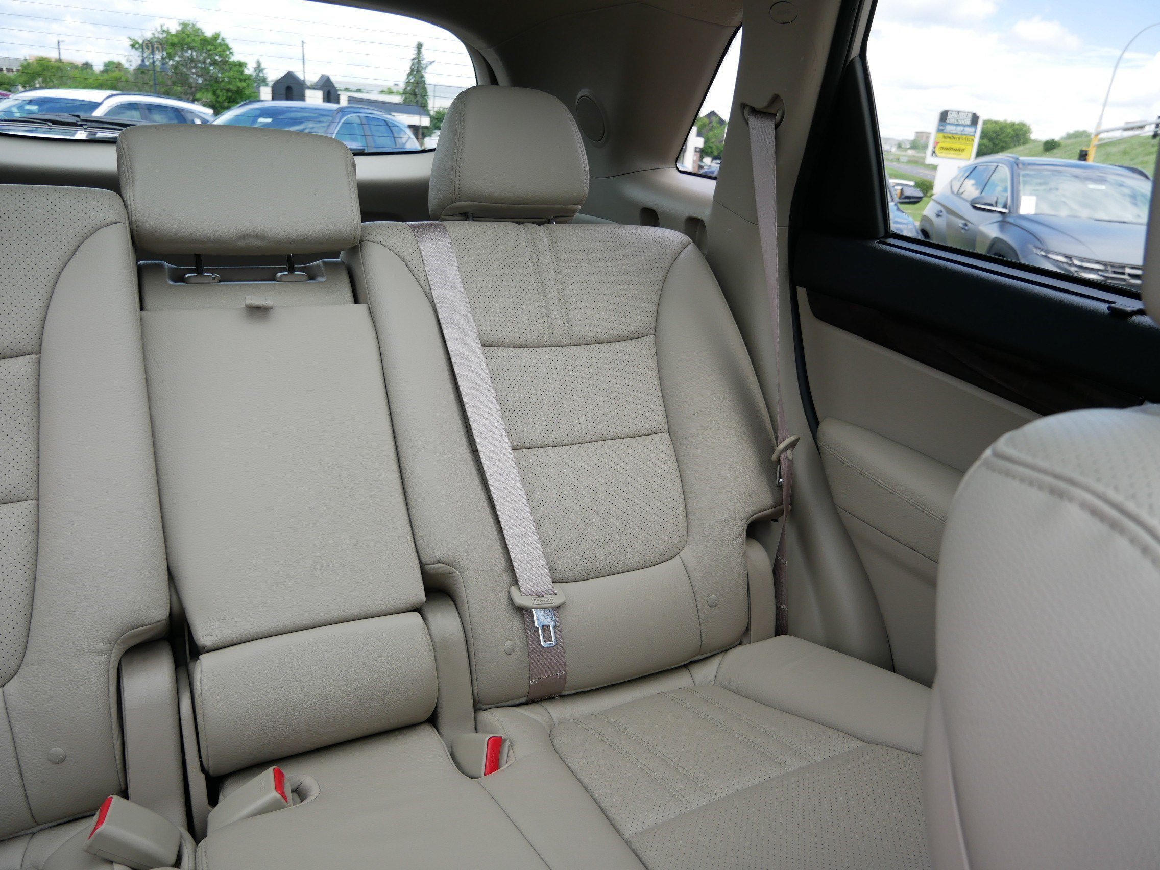 Used 2015 Satin Metal Kia EX image 14