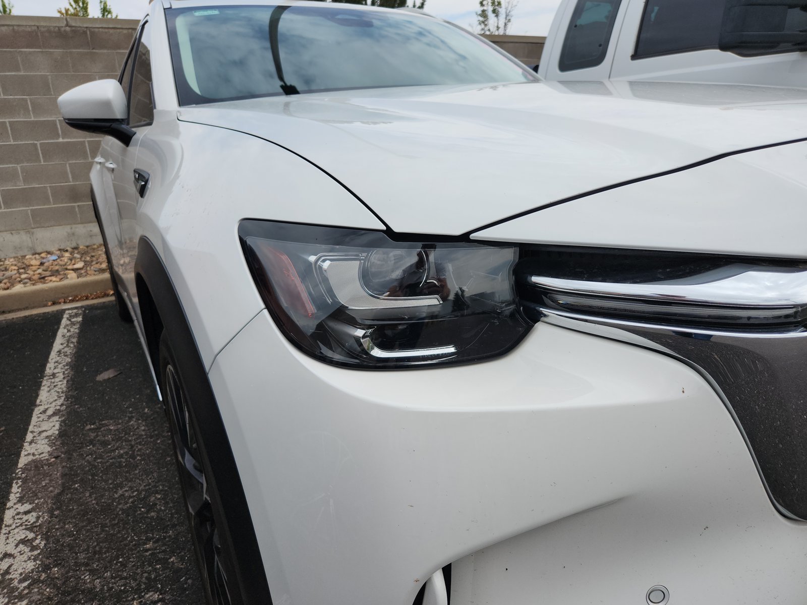 Used 2024 Rhodium White Premium Mazda Premium image 4