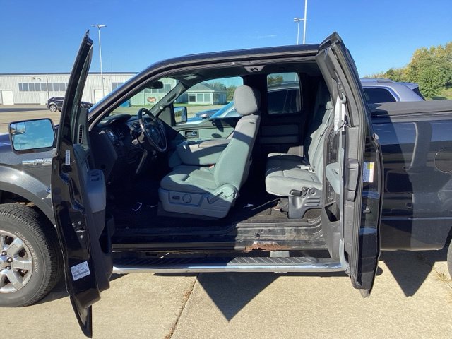 Used 2014 Tuxedo Black Metallic Ford XLT image 16