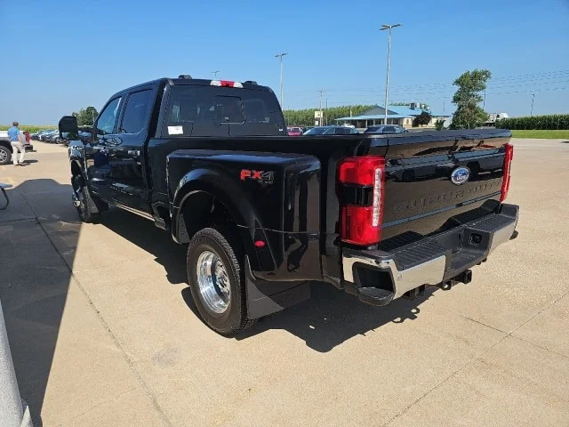 New 2026 Agate Black Metallic Ford F-350® Lariat® image 55