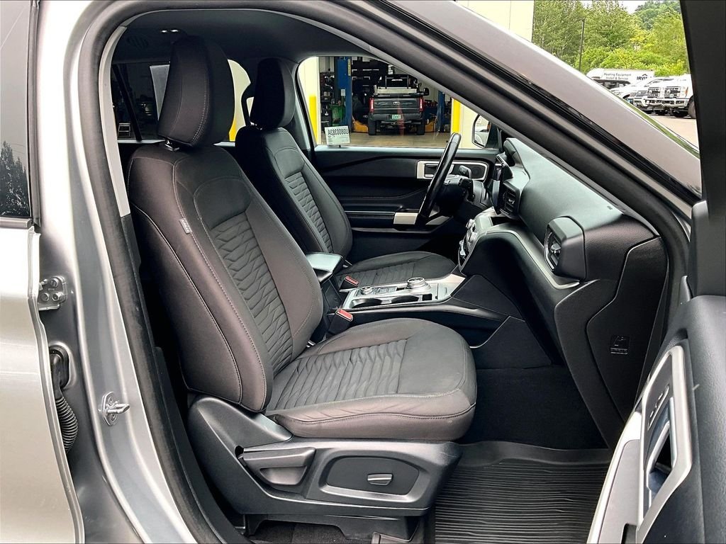 Used 2021 Silver Metallic Ford XLT image 7