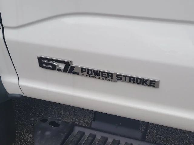 New 2026 Oxford White Ford XL image 10