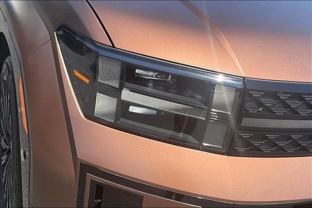 Used 2025 Brown Hyundai Calligraphy image 35