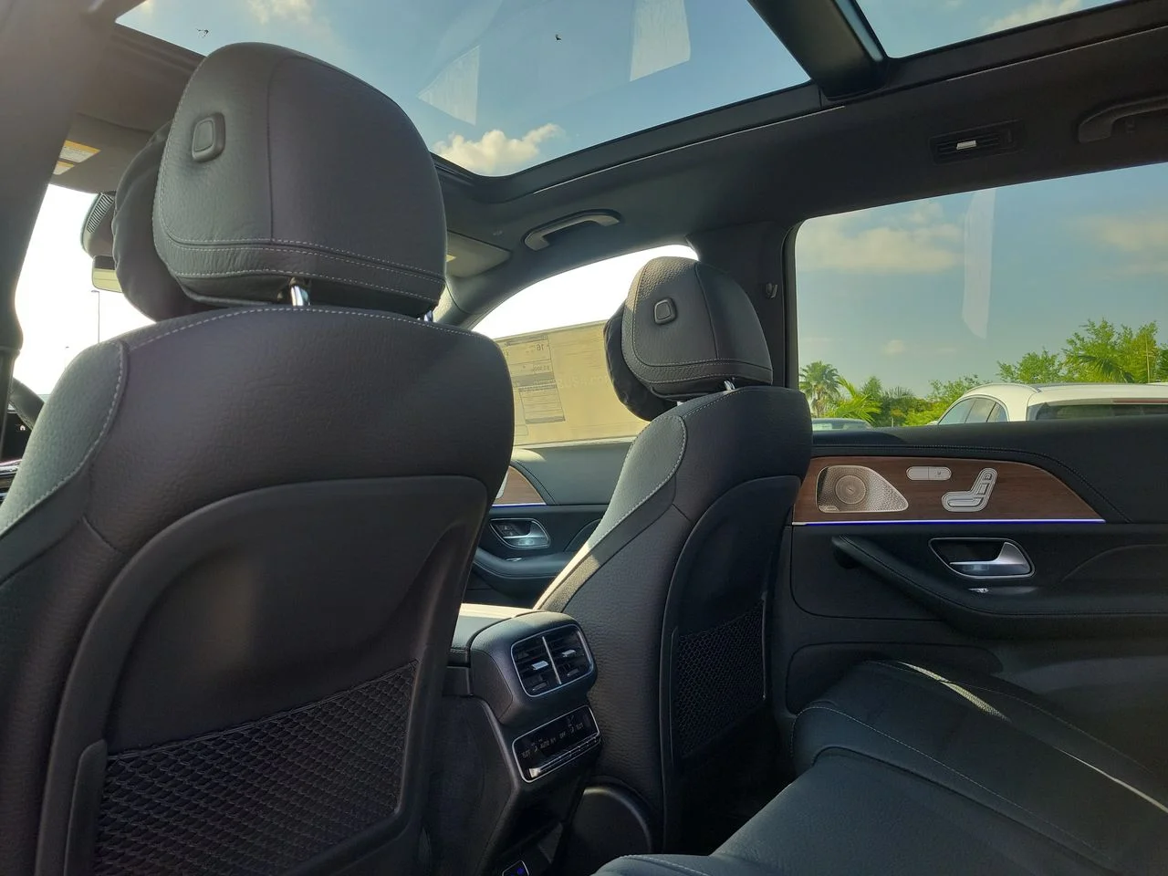 New 2026 Selenite Grey Metallic Mercedes-Benz GLS 580 image 15