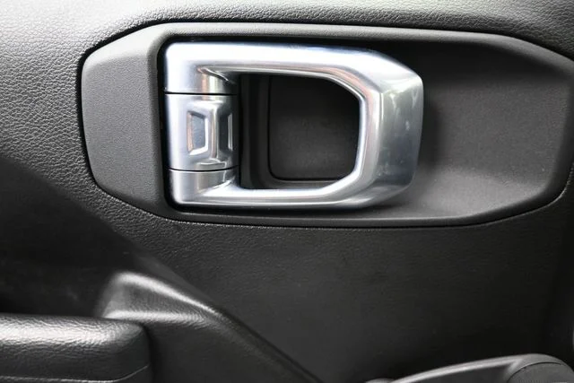 Used 2024 White Jeep Sport image 11