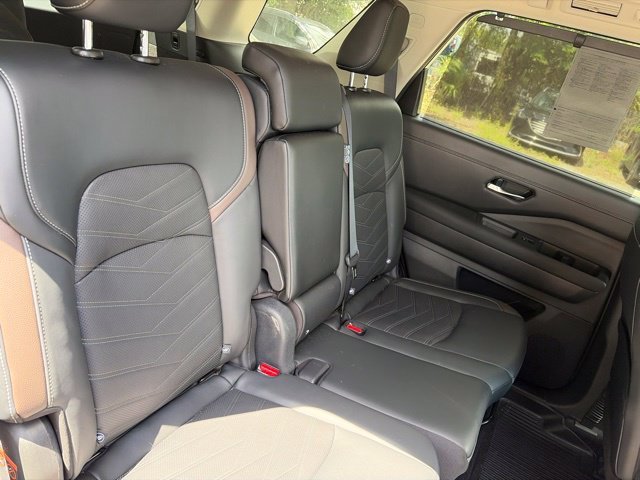 Used 2023 Beige Nissan Platinum image 19