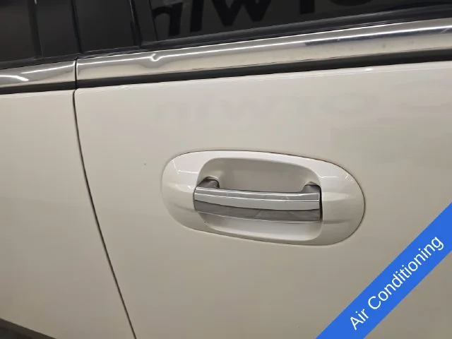 Used 2016 White Platinum Clearcoat Metallic Ford King Ranch image 8