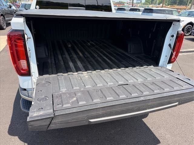 Used 2024 White GMC SLT image 6