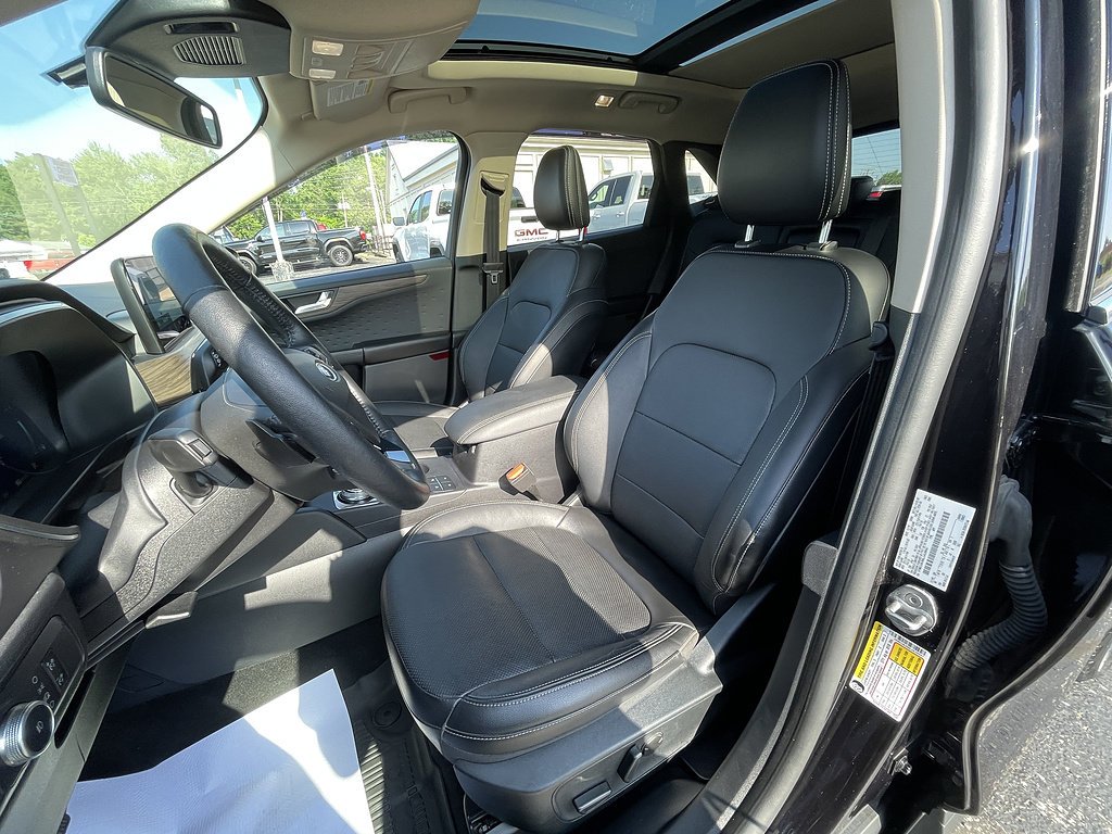 Used 2020 Agate Black Metallic Ford Titanium image 19