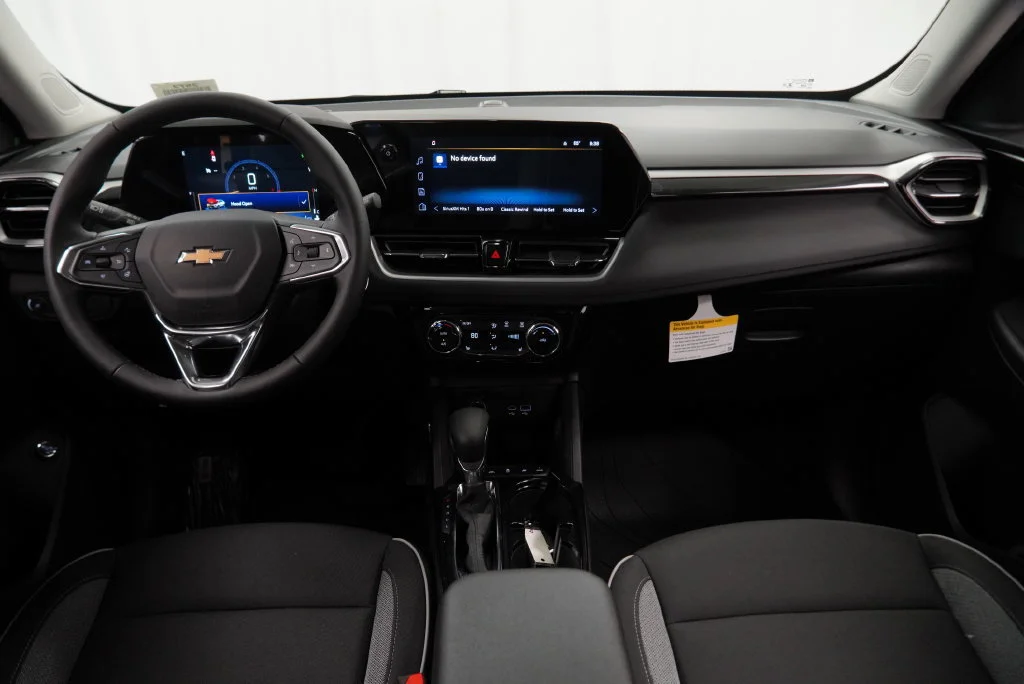 New 2026 Mosaic Black Metallic Chevrolet LT image 3