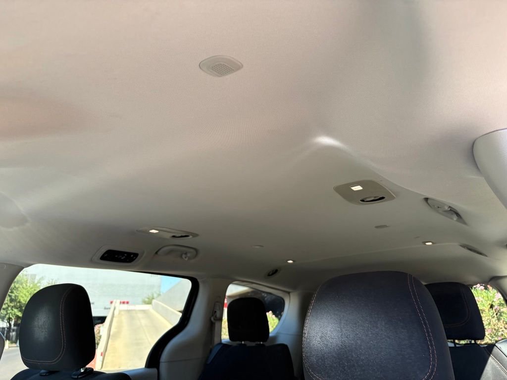 Used 2017 Gray Chrysler Touring image 8