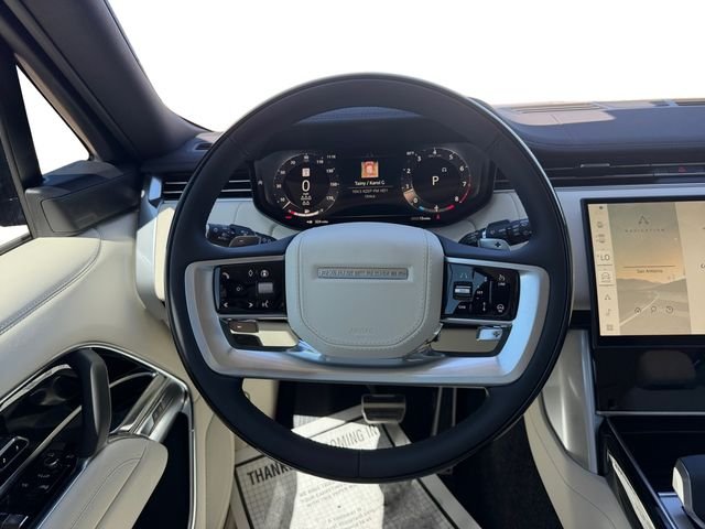 New 2026 Santorini Black Land Rover SE image 13