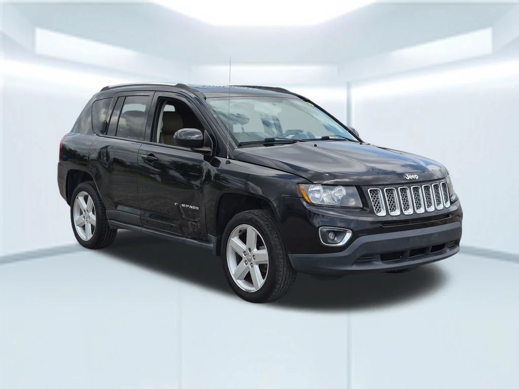 Used 2014 Black Jeep Latitude image 8