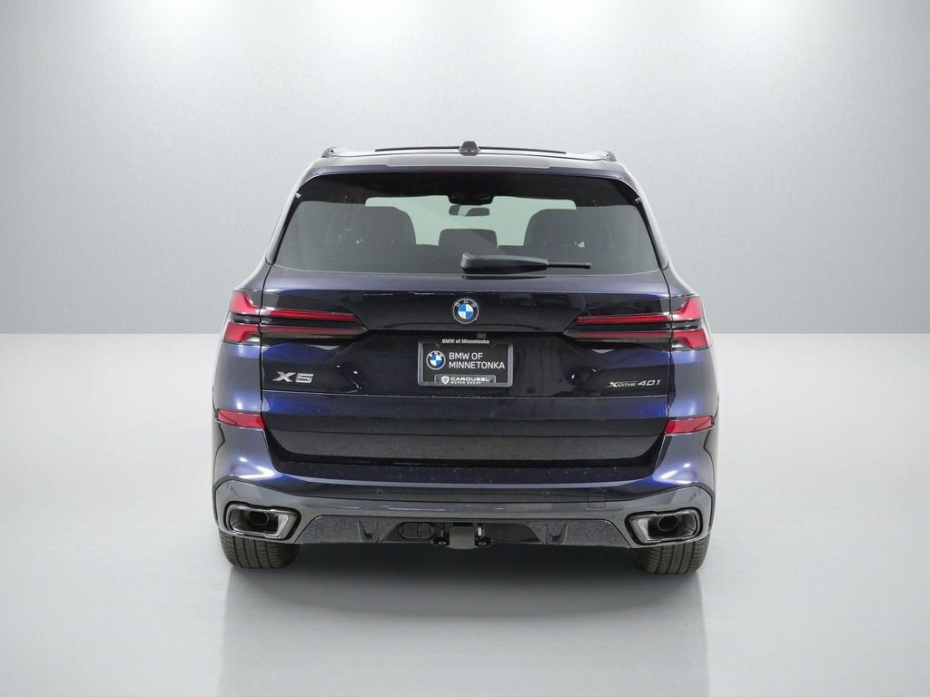 New 2026 Carbon Black Metallic BMW xDrive40i image 10