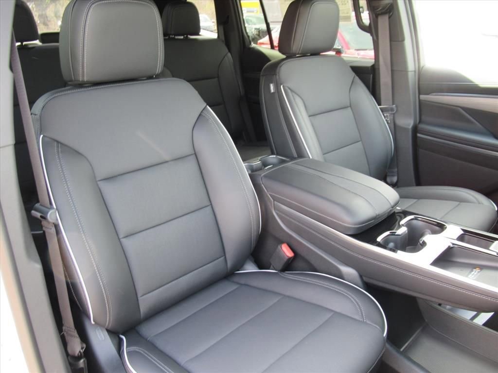 New 2026 Summit White Buick Preferred image 9