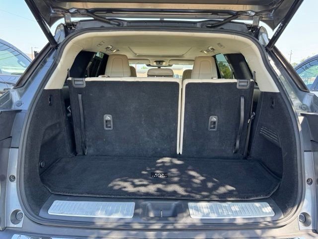Used 2022 Gray INFINITI LUXE image 37