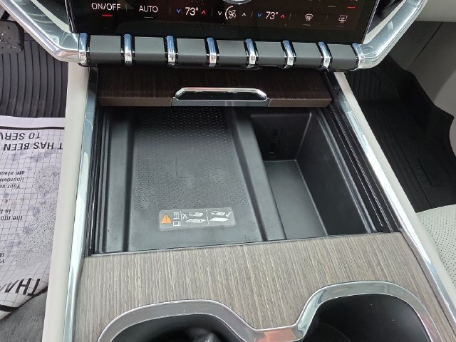 2026 GMC Acadia Denali - Photo 24