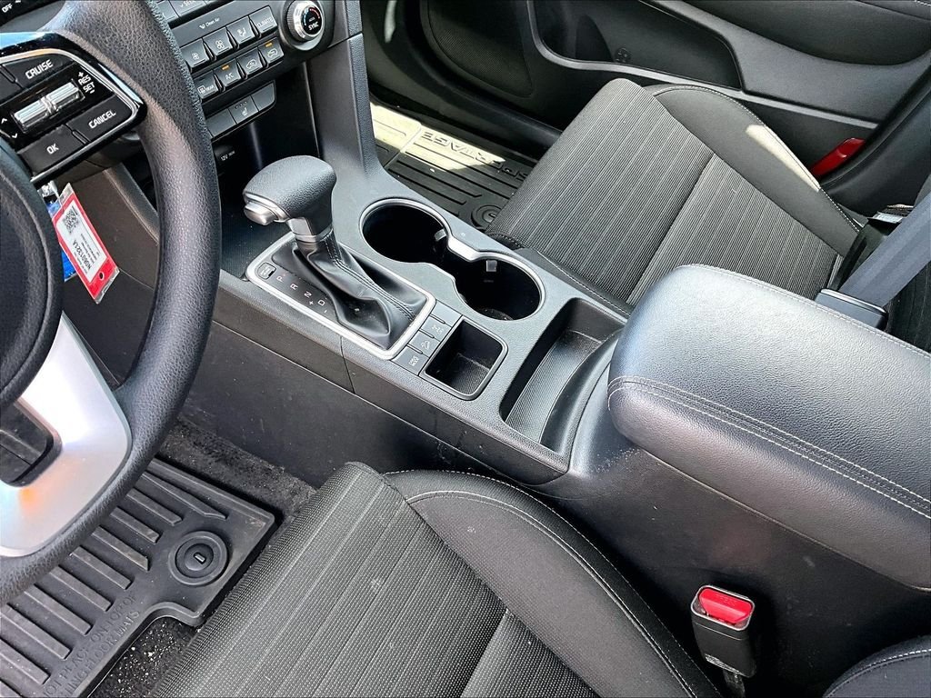 Used 2020 Red Kia LX image 20