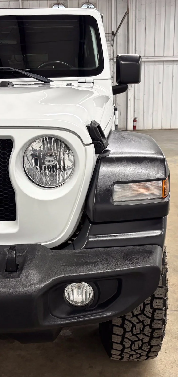 Used 2020 White Jeep Unlimited Sport S image 9