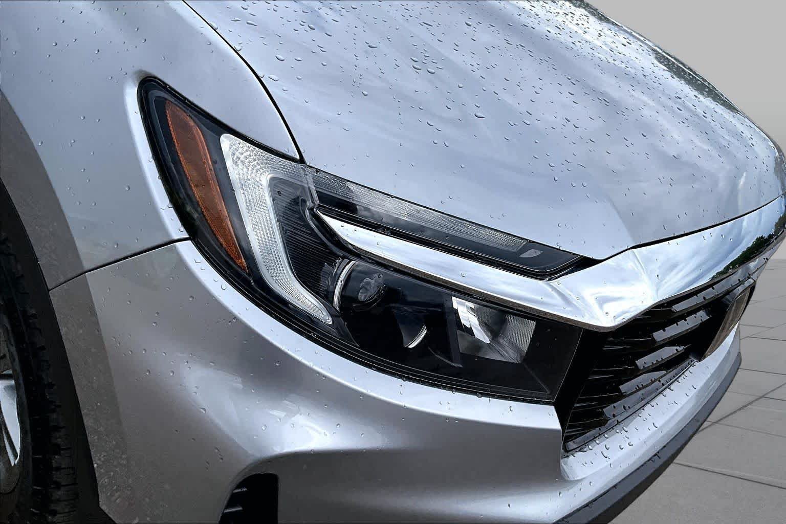 Used 2023 Lunar Silver Metallic Honda RTL-E image 25