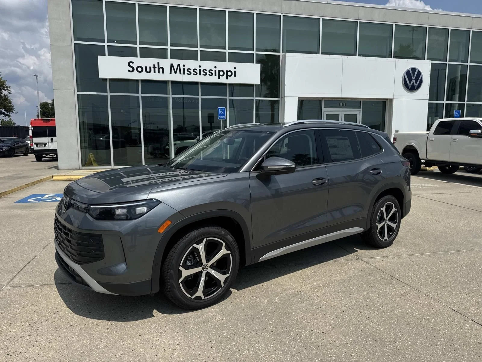 New 2026 Gray Volkswagen 2.0T SE image 1
