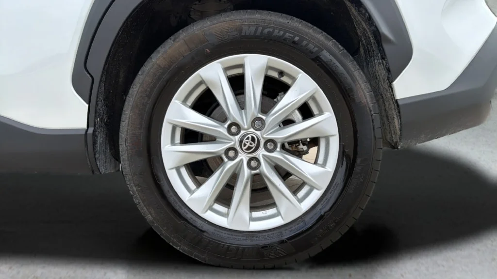 Used 2024 Pearl Toyota LE image 9