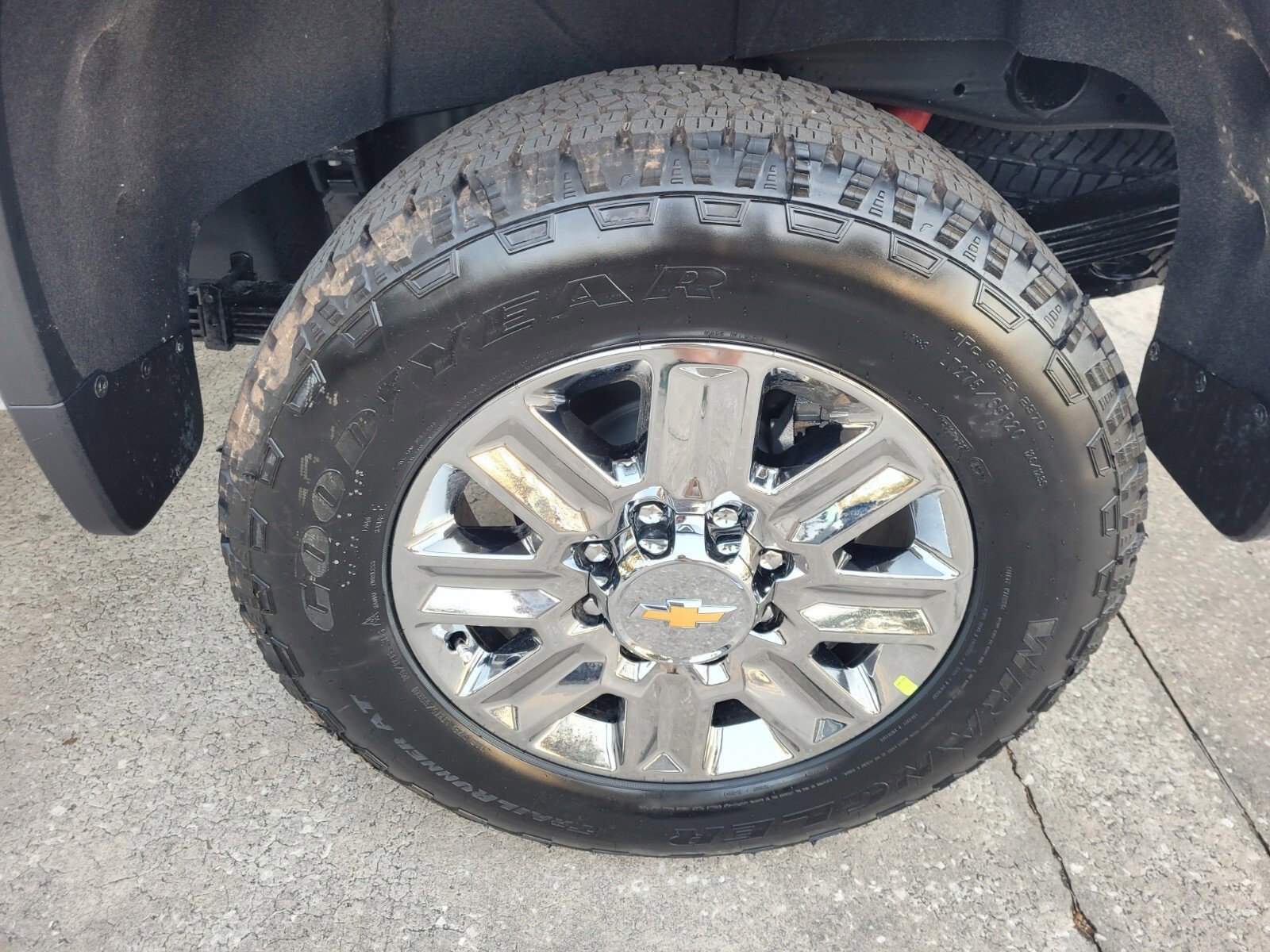 New 2026 Polar White Tricoat Chevrolet High Country image 20