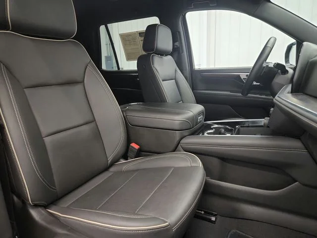Used 2025 Black Chevrolet Premier image 65