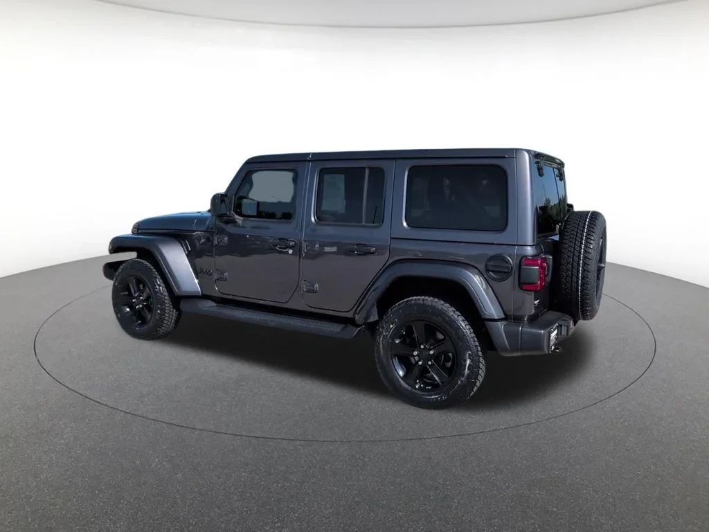 Certified Used 2021 Gray Jeep Unlimited Sahara Altitude image 10