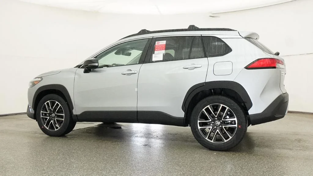 New 2026 Sonic Silver Toyota XLE image 44