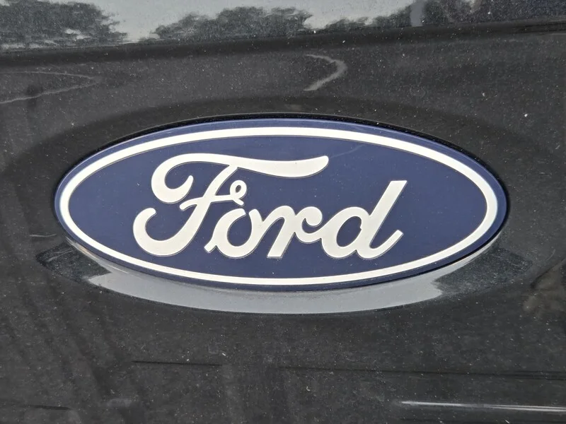 Used 2025 Black Metallic FORD XLT image 11