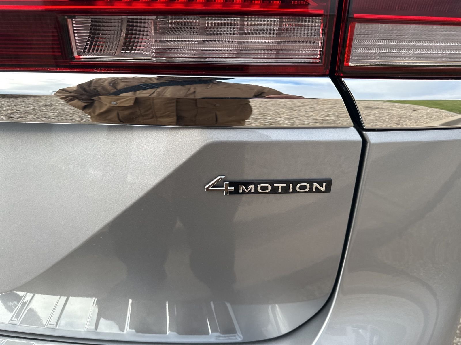 2026 Volkswagen Atlas SE w/Tech - Photo 6