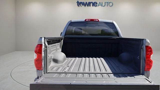 Used 2019 Gray Toyota SR5 image 19