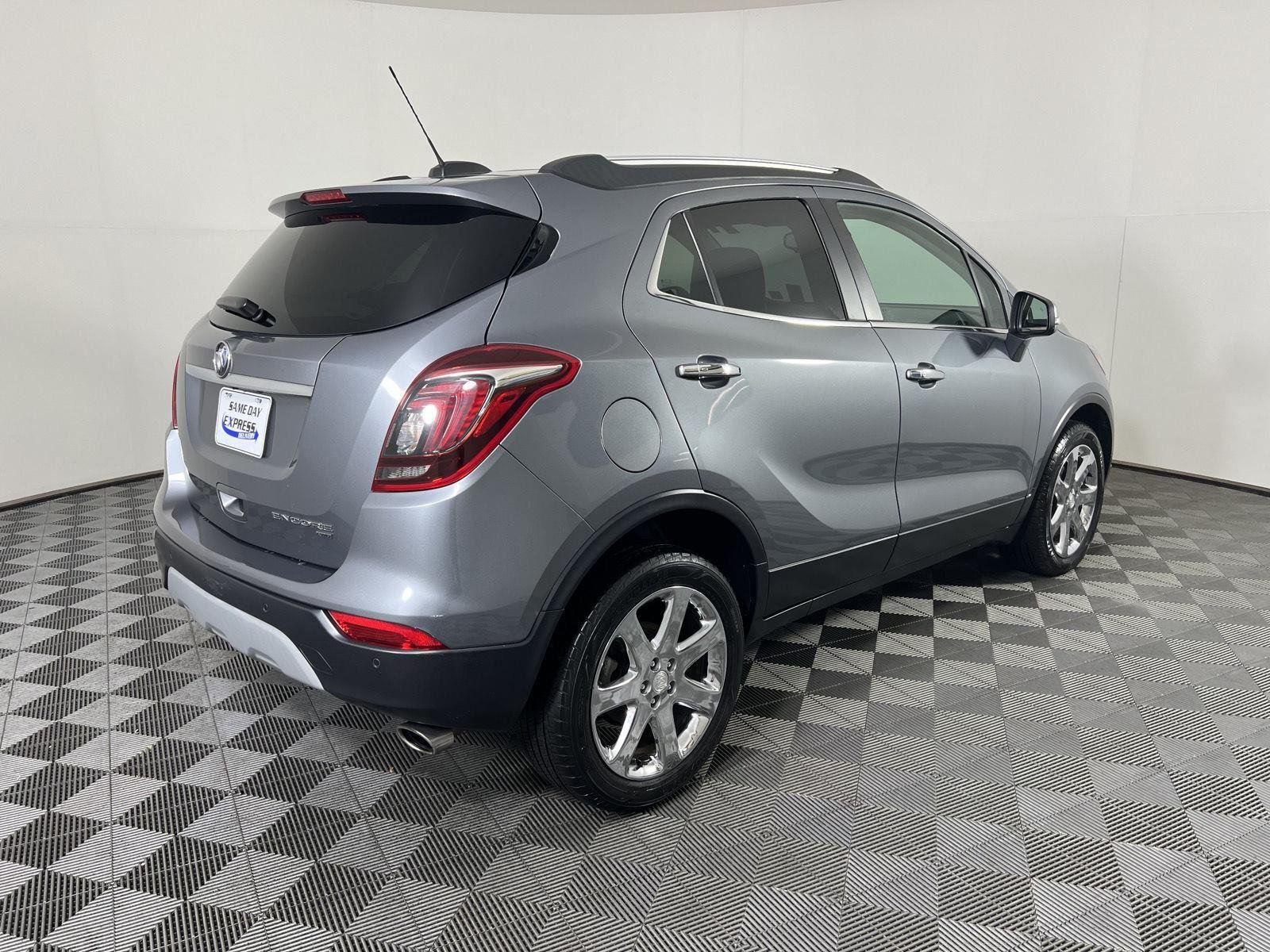 Used 2019 Satin Steel Metallic Buick Essence image 27