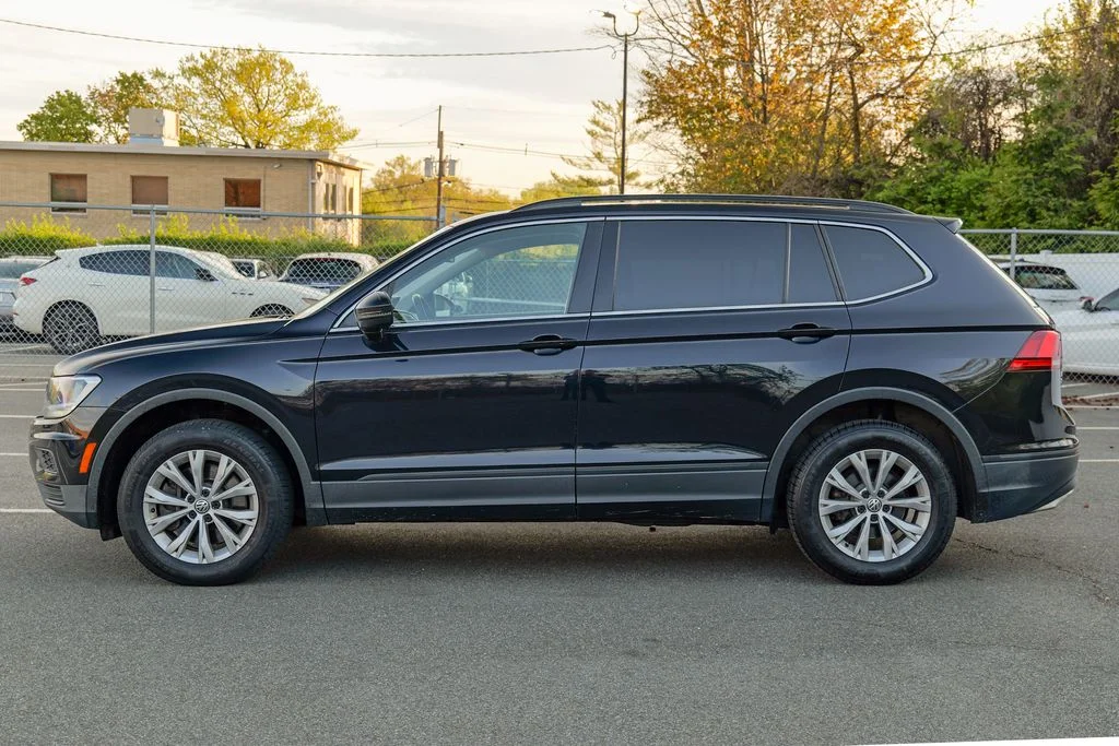 Used 2019 Platinum Gray Metallic Volkswagen 2.0T SE image 4