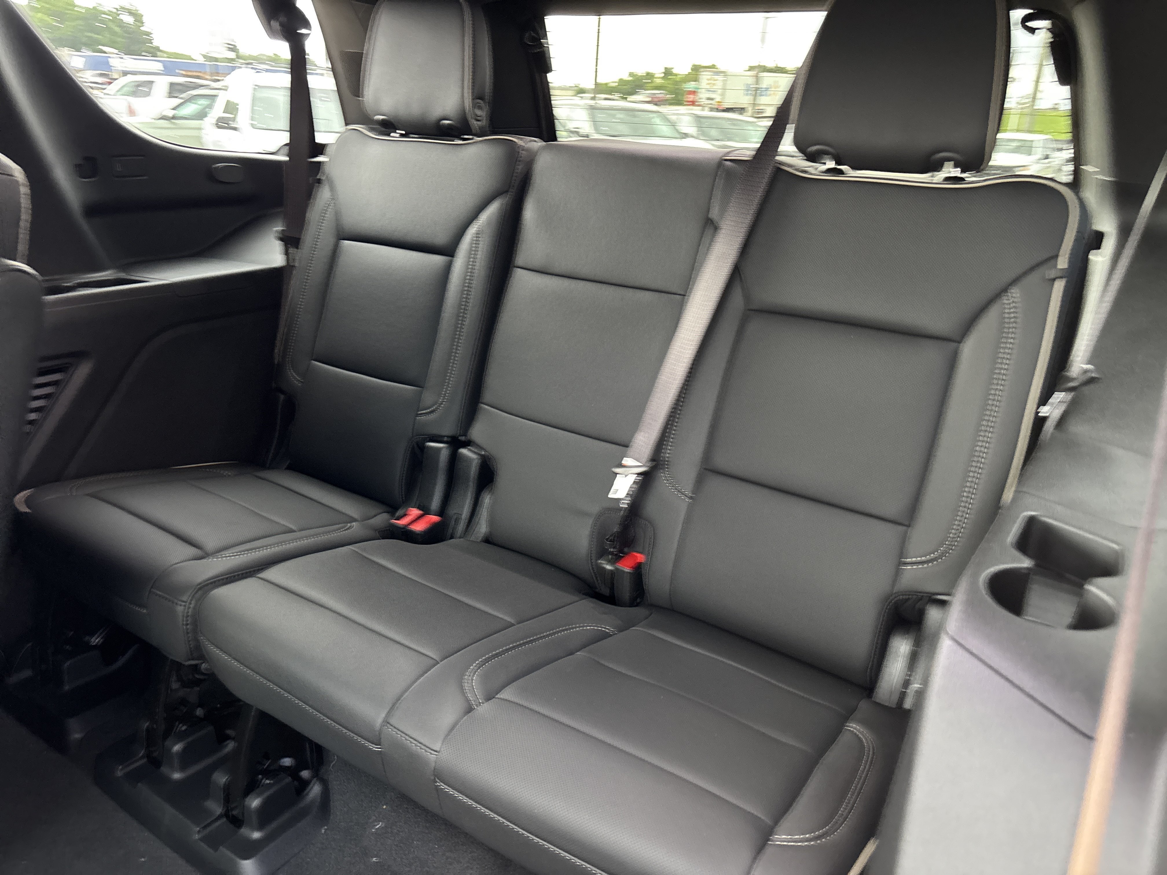 2026 Chevrolet Tahoe Premier - Photo 19