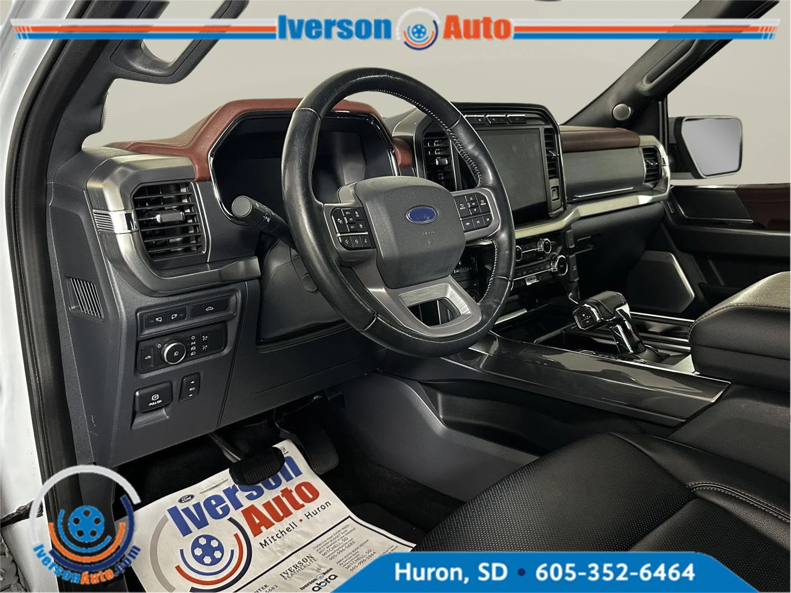 Used 2022 Space White Ford LARIAT image 19