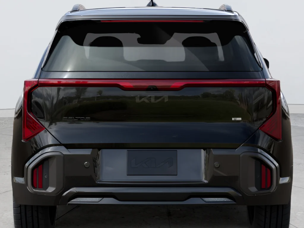 New 2027 Black Kia X-Line S image 5
