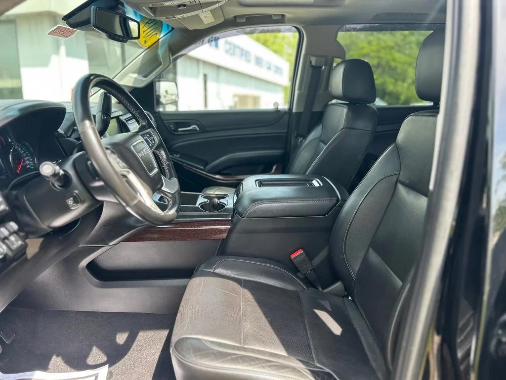 Used 2019 Black GMC SLT image 29