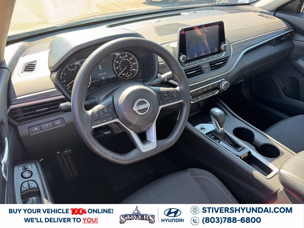 2025 Nissan Altima SV - Photo 16