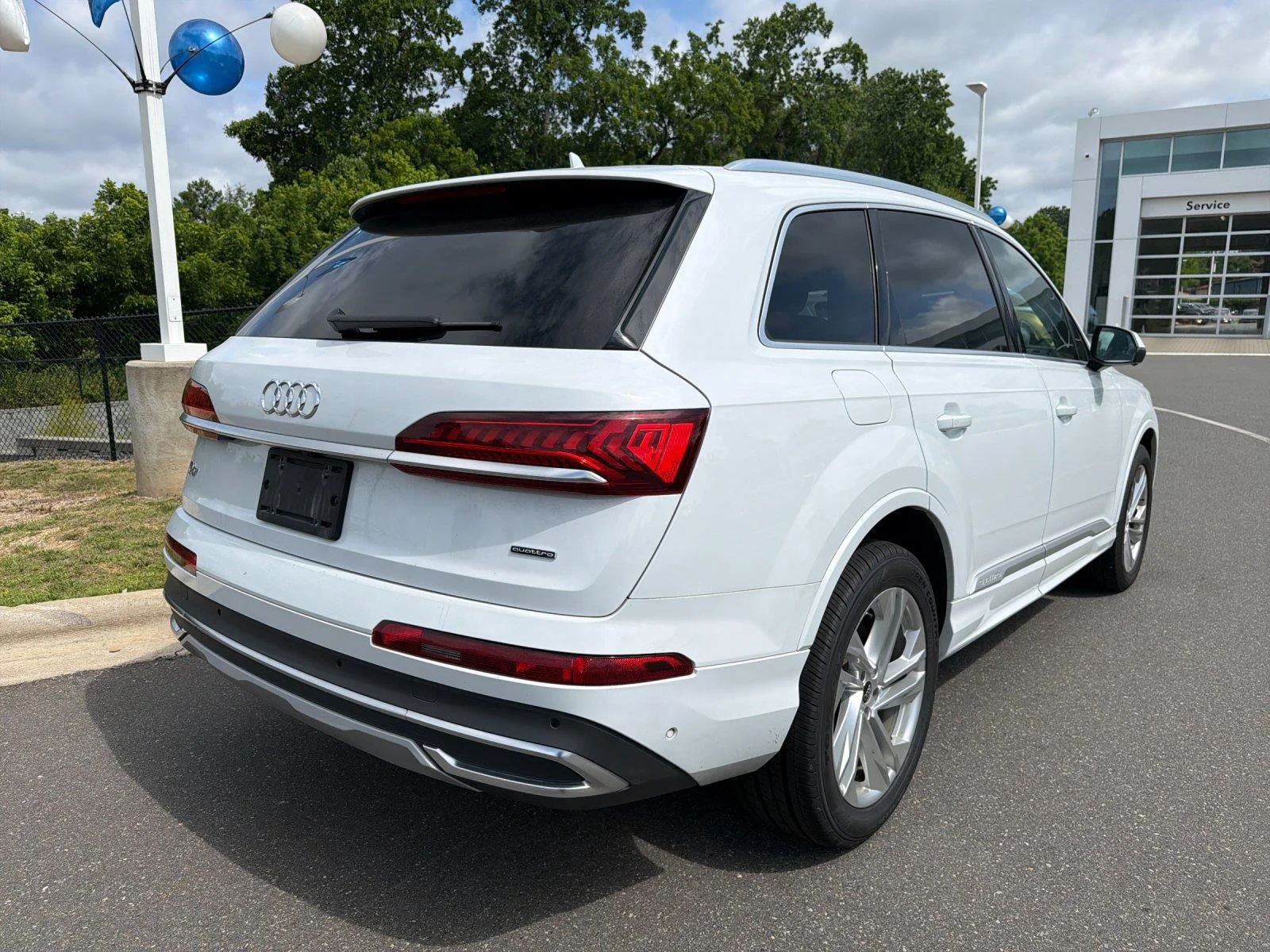 Used 2024  Audi Premium Plus image 5