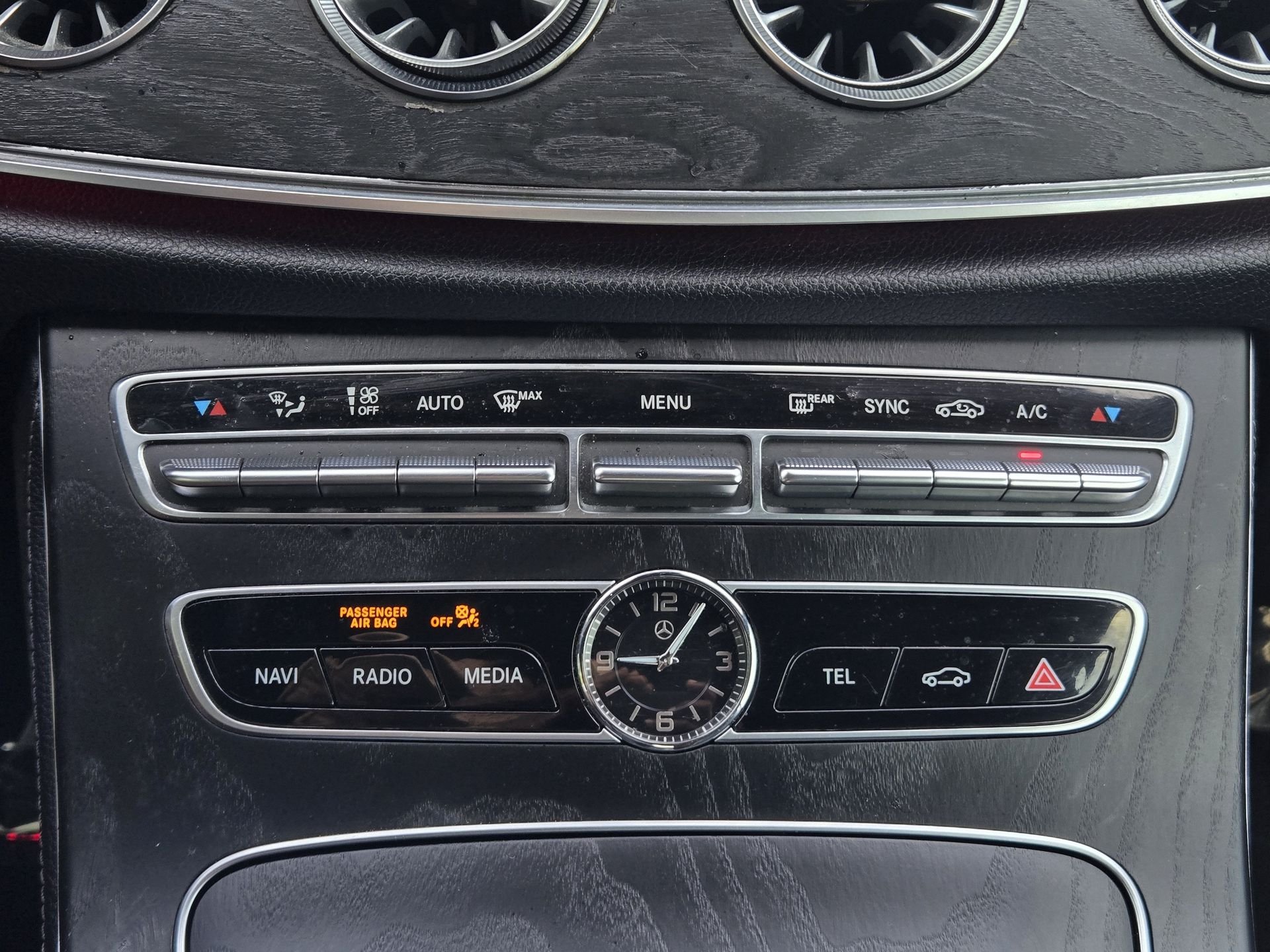 Used 2018 Black Mercedes-Benz E 400 image 18