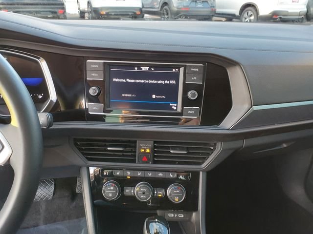 2024 Volkswagen Jetta SE - Photo 15