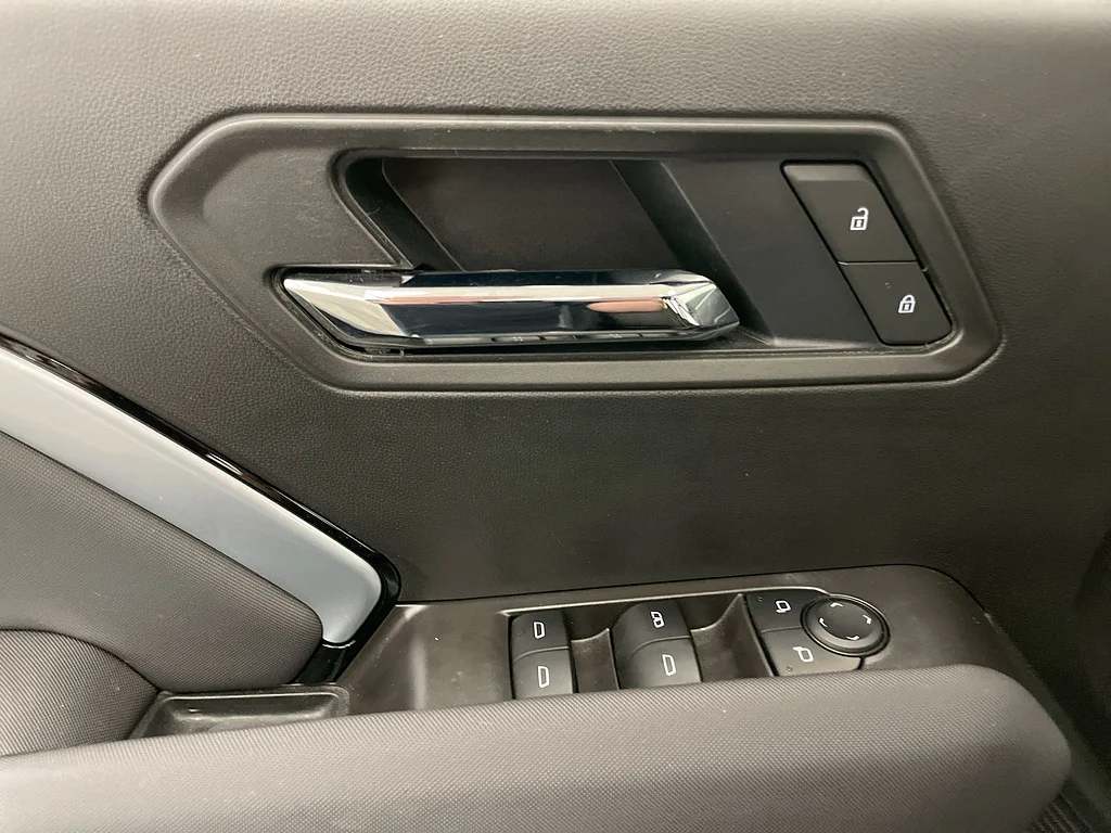 Used 2025 Sterling Gray Metallic Chevrolet Z71 image 23