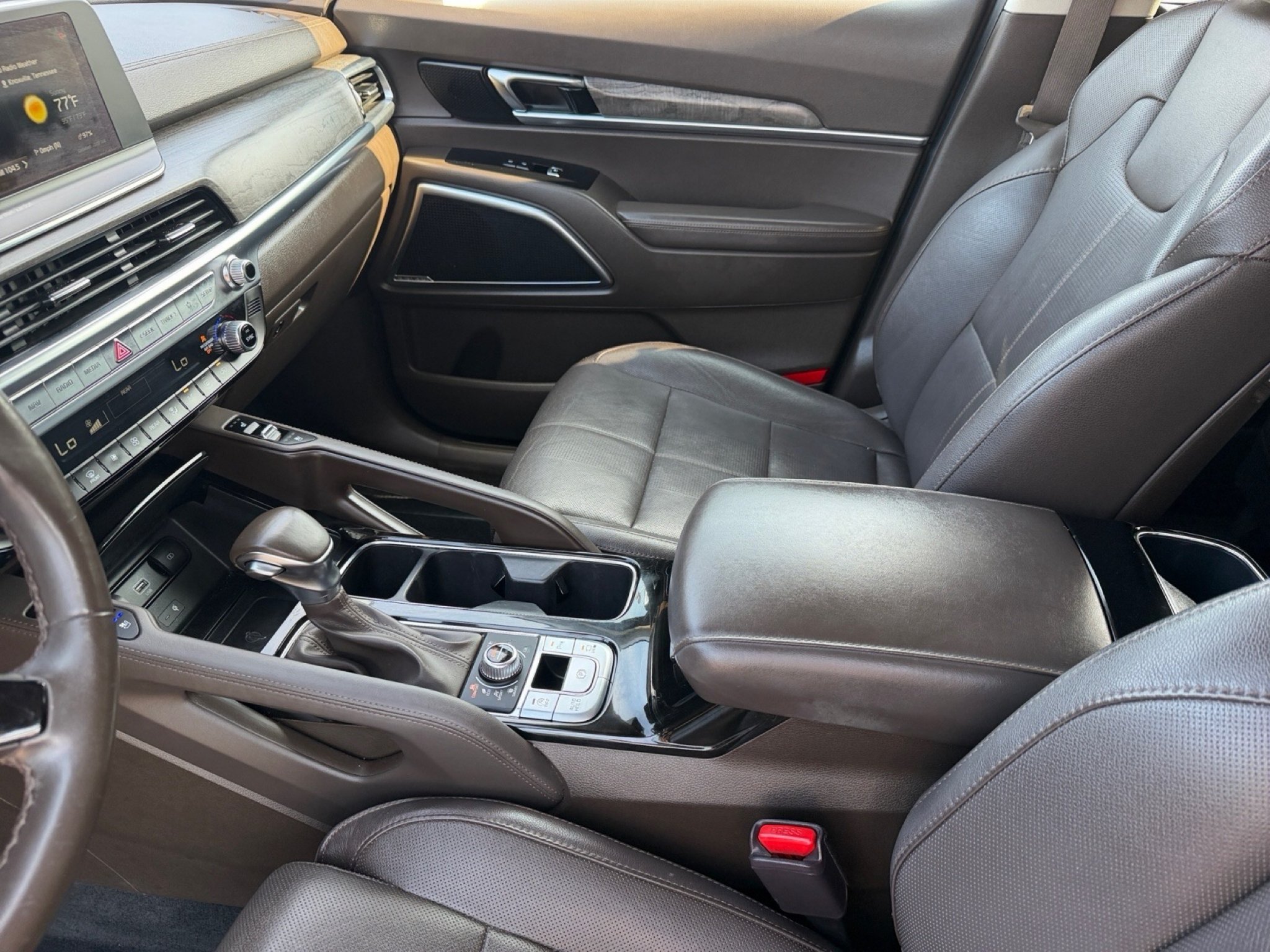 Used 2020 Ebony Black Kia SX image 10