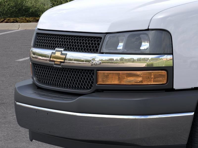 2026 Chevrolet Express Cargo Work Van - Photo 14
