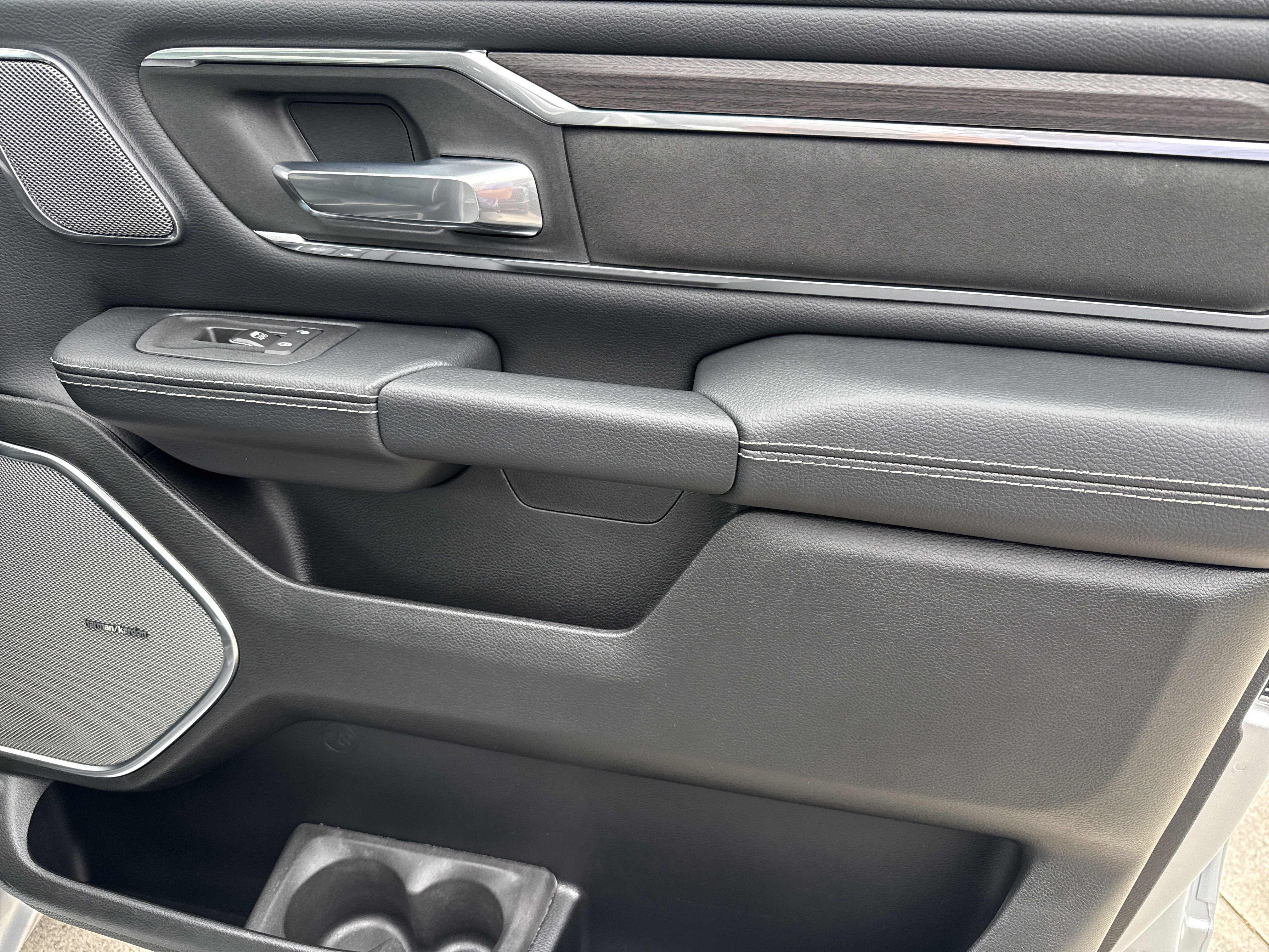 New 2026 Silver Zynith Exterior Paint RAM Laramie image 16