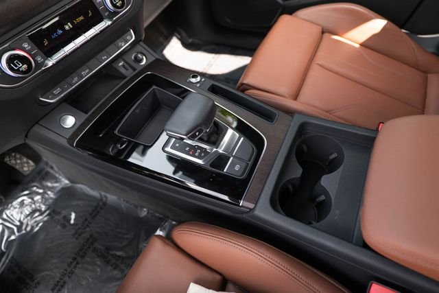 Used 2024  Audi 55 Premium image 25